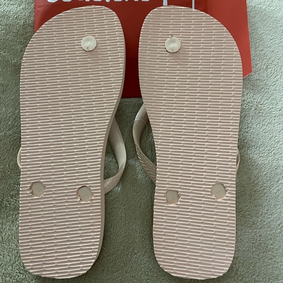 Havaianas & Farm Rio Pink & Yellow Pineapple Women's Flip-flops, US Size 7/8 - Picture 6 of 10